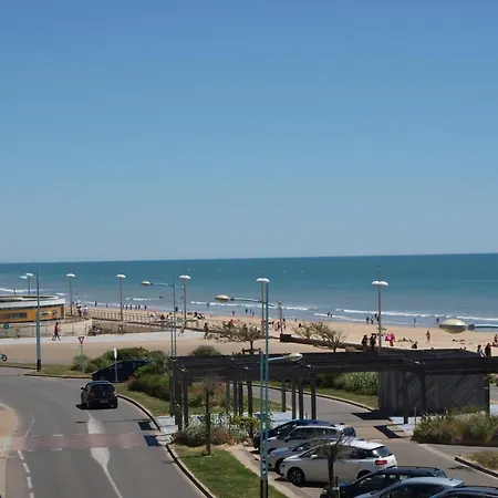 Apartament Bien Amenage A Jean De Monts Avec Vue Sur - Fr-1-323-425 *